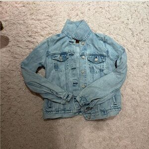 GAP women’s icon denim jacket